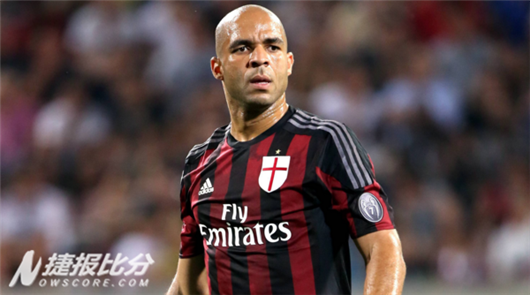  萨索洛边锋突破犀利，单骑闯关上演长途奔袭好戏