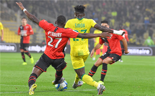  波尔多主场雨战战平南特难改法甲低迷状态  